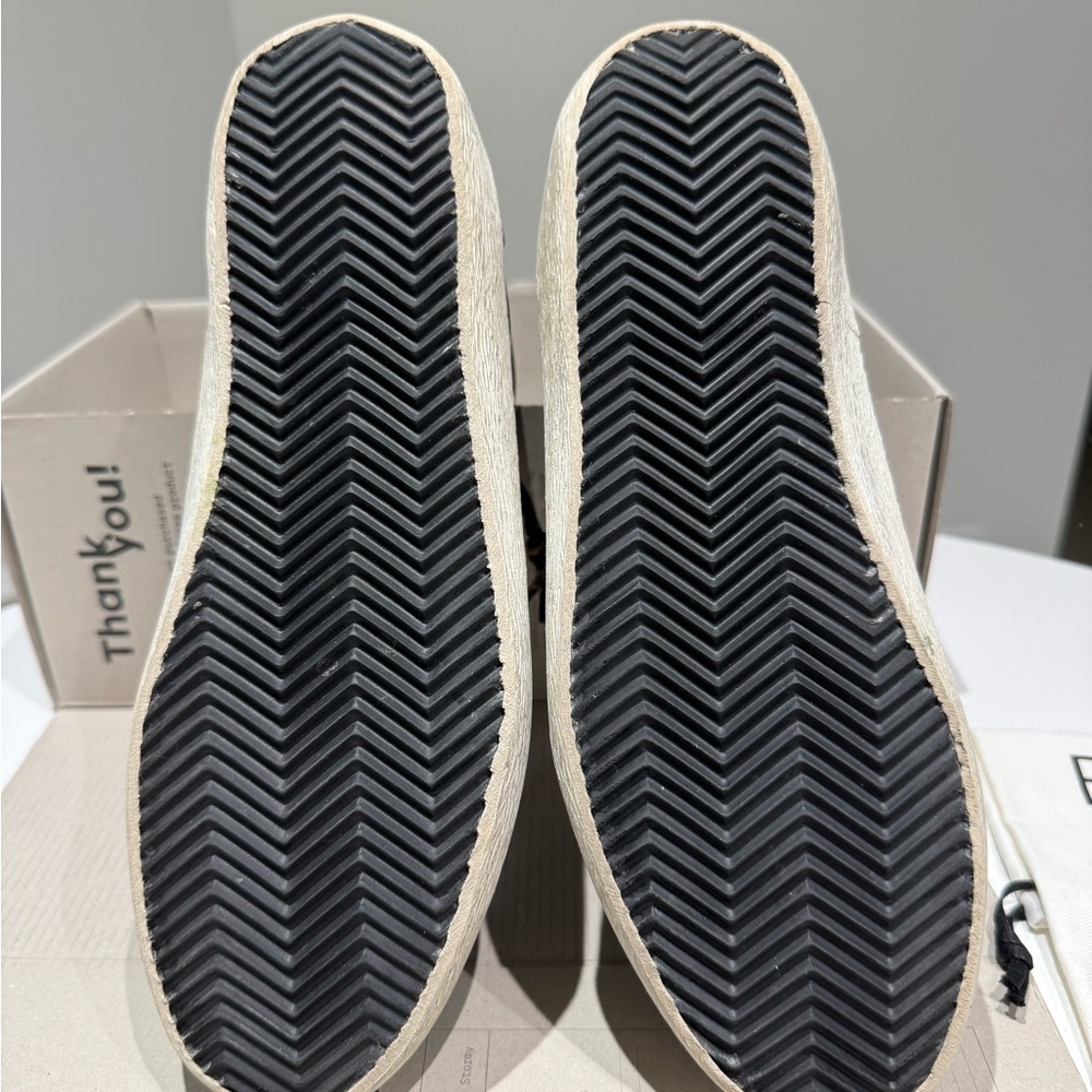 Golden Goose mid top Sneakers with Leopard Print Laces. - Picture 4 of 10